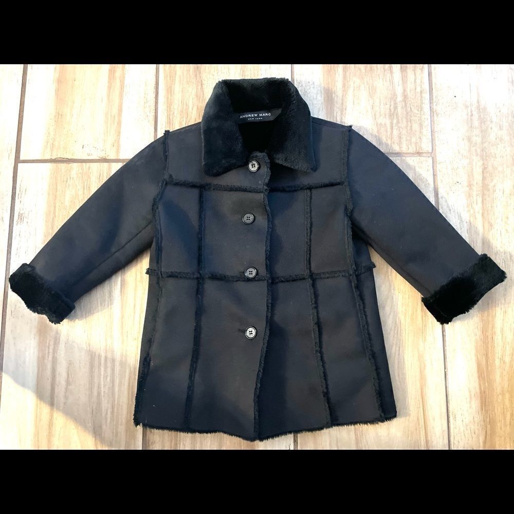 Andrew Marc New York Black Shearing Lined Girl’s Coat Size 5.  Foldover Collar